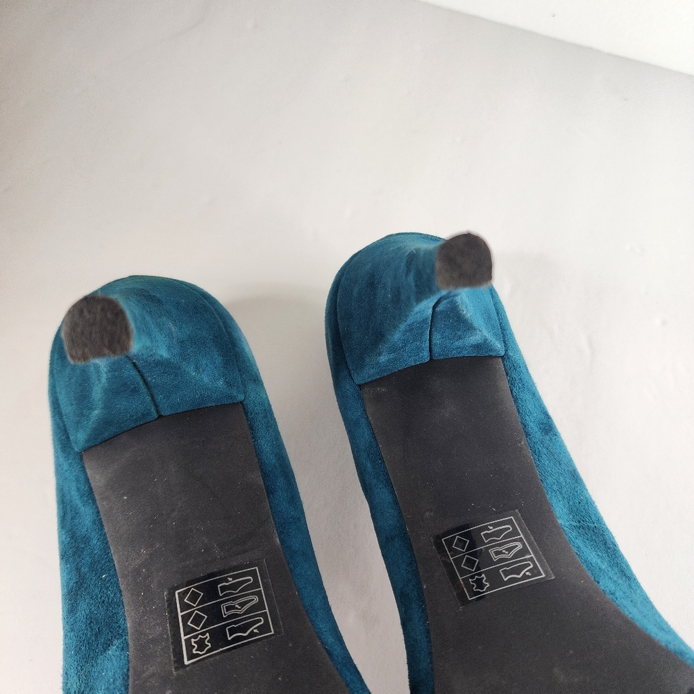 MODA Blue Heels. - Picture 6 of 9